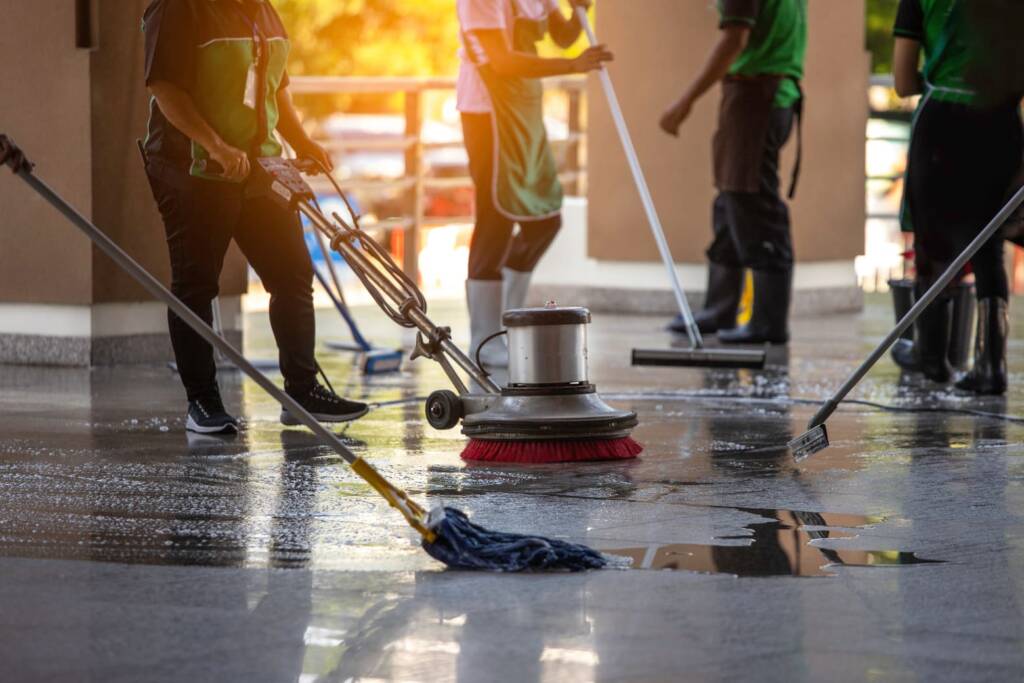 Ecoo Flow Services professional cleaning team at work